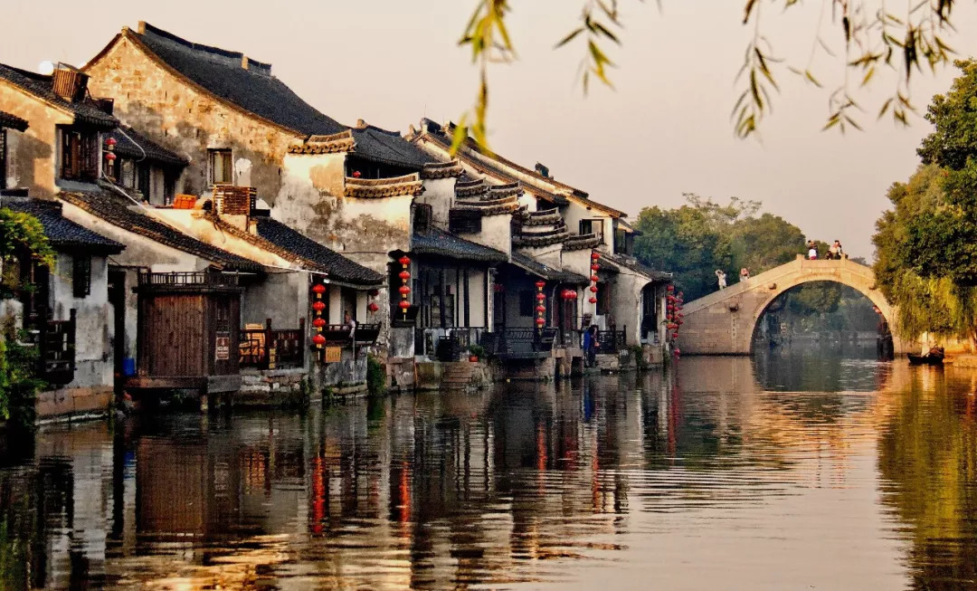 浙江经济腾飞，文化底蕴与面临的挑战并存